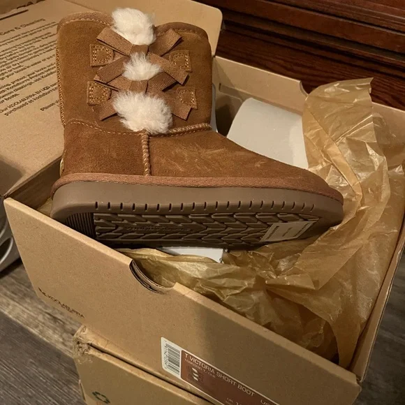 T Victoria short boot size 11 kids - Picture 2 of 6